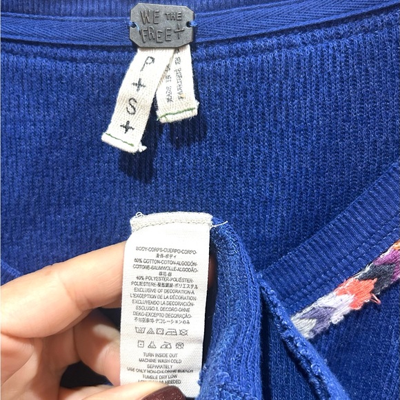 FREE PEOPLE Royal Blue Embroidered Thermal Top Boho Casual Loungewear Size S - Picture 10 of 10